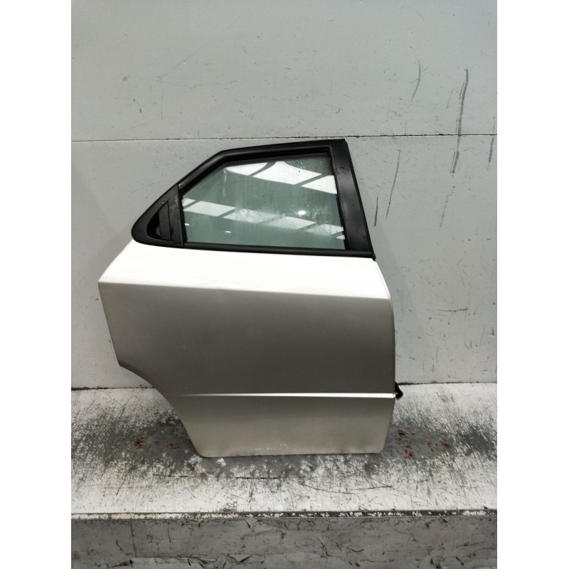Recambio de puerta trasera derecha para honda civic viii hatchback (fn, fk) 2.2 ctdi (fk3) referencia OEM IAM  5P 