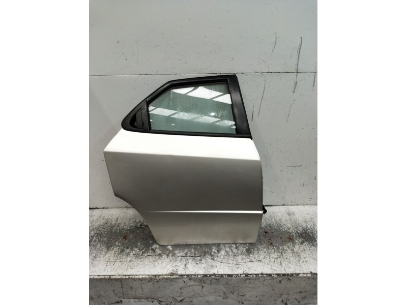 Recambio de puerta trasera derecha para honda civic viii hatchback (fn, fk) 2.2 ctdi (fk3) referencia OEM IAM  5P 