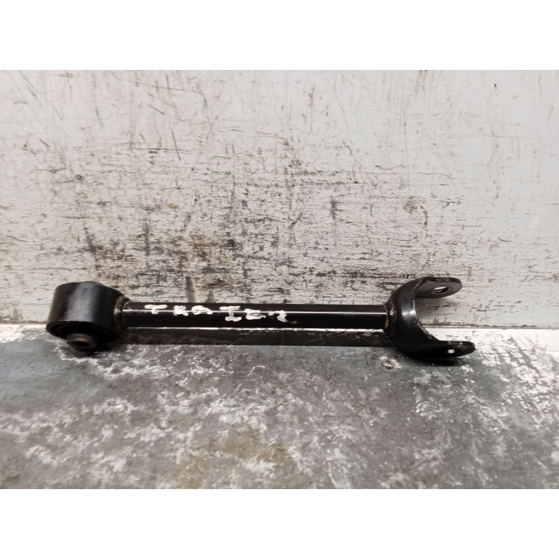 Recambio de brazo suspension inferior trasero izquierdo para toyota c-hr (_x1_) 1.8 hybrid (zyx10_, zyx11_) referencia OEM IAM  