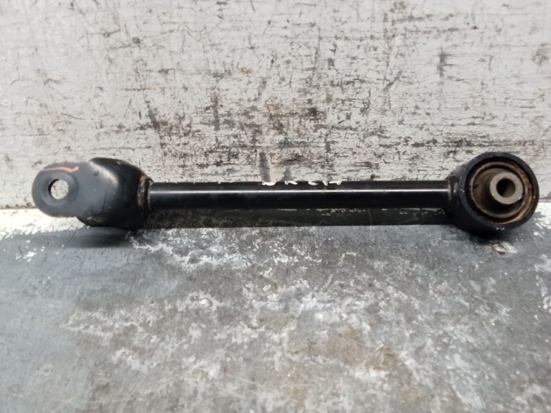 Recambio de brazo suspension inferior trasero derecho para toyota c-hr (_x1_) 1.8 hybrid (zyx10_, zyx11_) referencia OEM IAM   