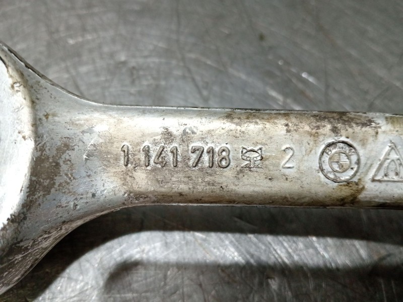 Recambio de brazo suspension inferior delantero derecho para bmw 5 (e39) 530 d referencia OEM IAM 1141718  