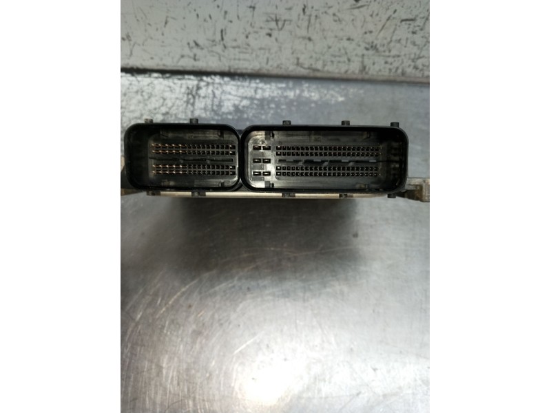Recambio de centralita motor uce para iveco daily vi caja/chasis 33s14, 35s14, 35c14 referencia OEM IAM 0281035648 5802338412 10