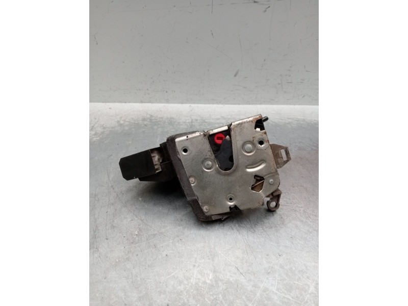 Recambio de motor cierre centralizado trasero izquierdo para bmw 5 (e39) 530 d referencia OEM IAM   