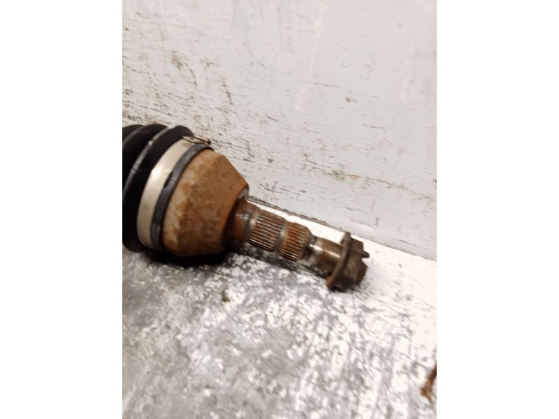 Recambio de transmision delantera izquierda para opel astra h ber. 1.6 16v cat referencia OEM IAM 13136379  