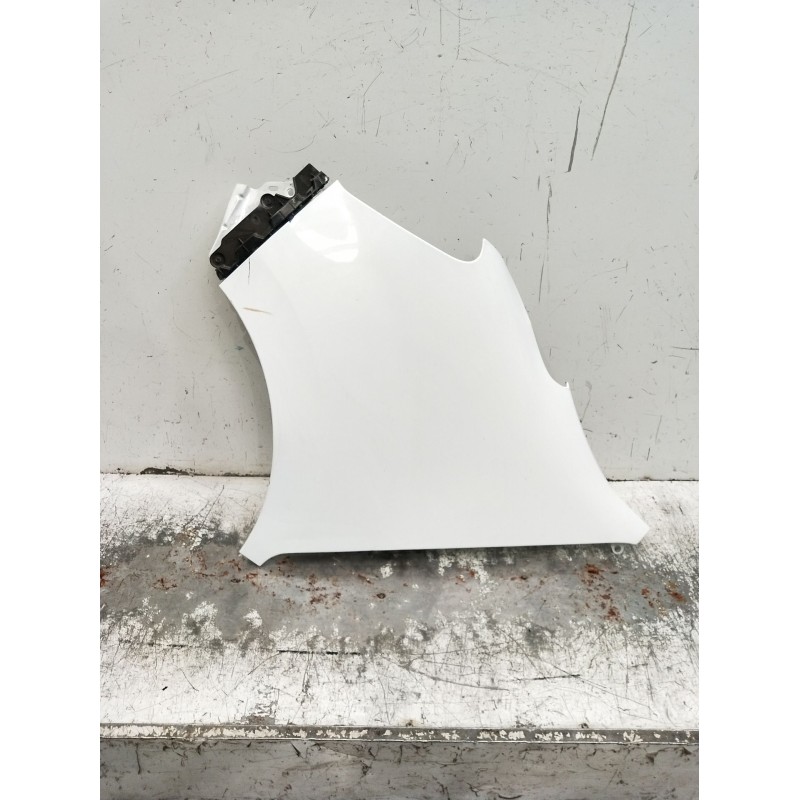 Recambio de aleta delantera izquierda para renault master iii furgoneta (fv) 2.3 dci 110 fwd (fv0r, fv0w) referencia OEM IAM   
