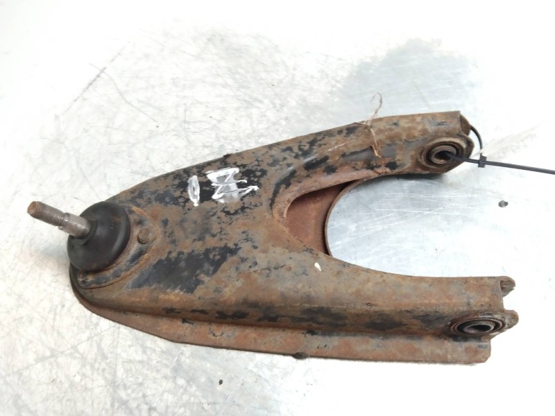 Recambio de brazo suspension superior delantero izquierdo para renault 6 1.1 gtl referencia OEM IAM   