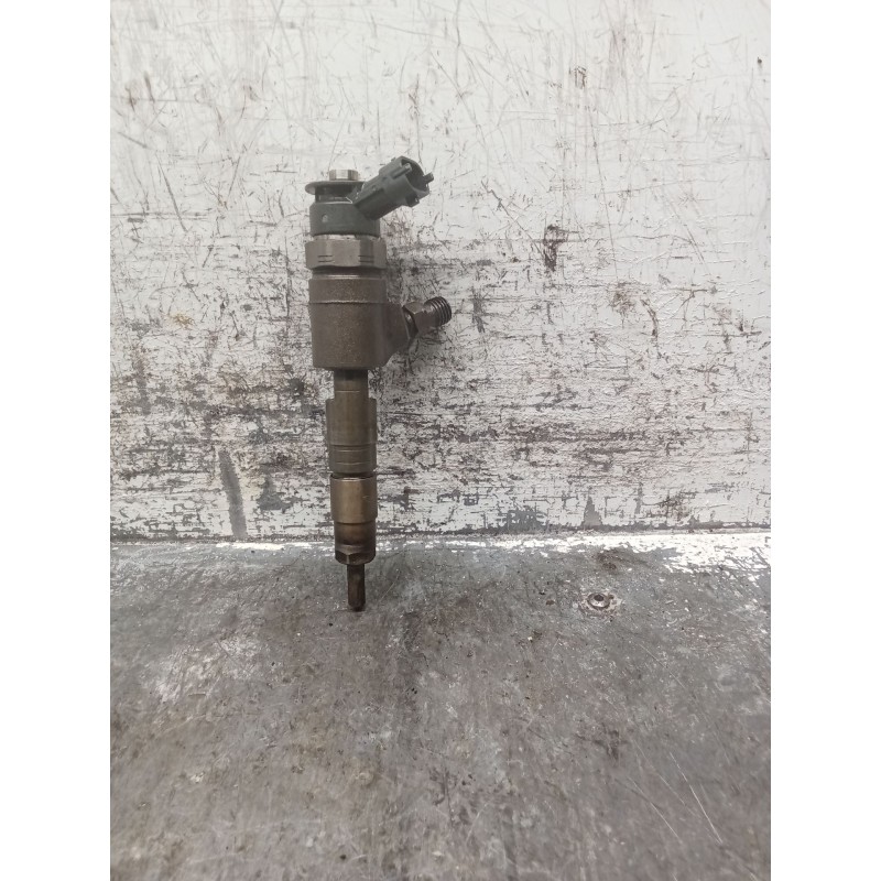 Recambio de inyector para citroën c4 cactus 1.6 hdi 90 referencia OEM IAM 027766 0445110566 BOSCH