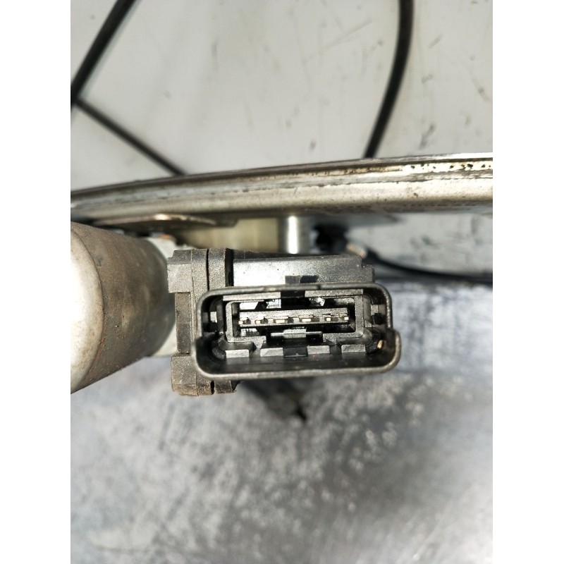 Recambio de elevalunas delantero izquierdo para renault laguna ii grandtour (kg0/1_) 1.9 dci (kg1v) referencia OEM IAM  4p 