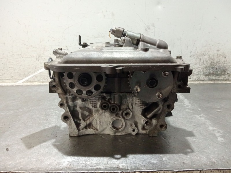 Recambio de culata para toyota auris (_e18_) 1.3 (nre180_) referencia OEM IAM  2ZR 