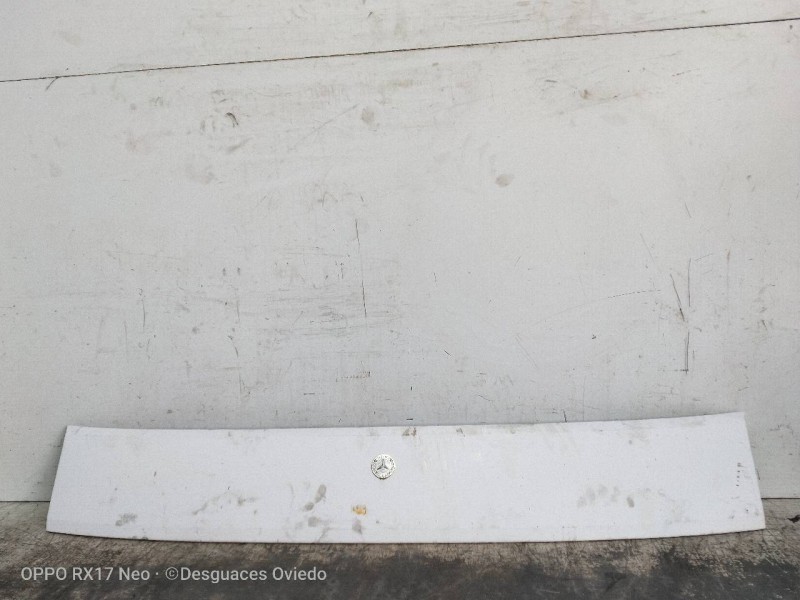 Recambio de capot para mercedes mb 100 d caja cerrada / combi caja cerrada (bm 631.332/342) referencia OEM IAM   