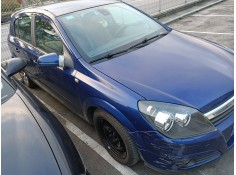 opel astra h berlina del año 2004