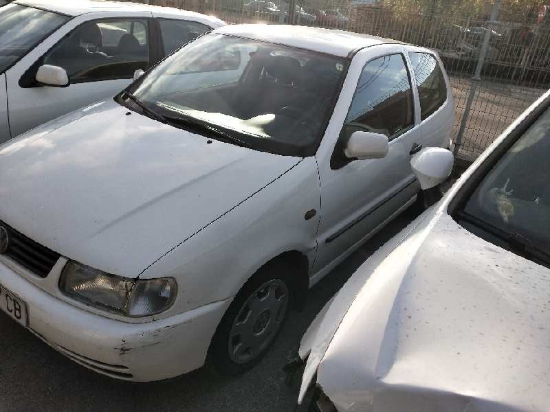 volkswagen polo berlina (6n1) del año 1998