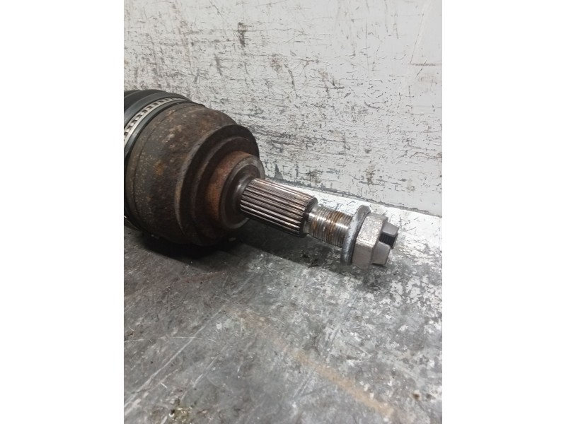 Recambio de transmision delantera izquierda para renault espace iv (jk0/1_) 2.0 dci (jk02, jk03) referencia OEM IAM 500684  
