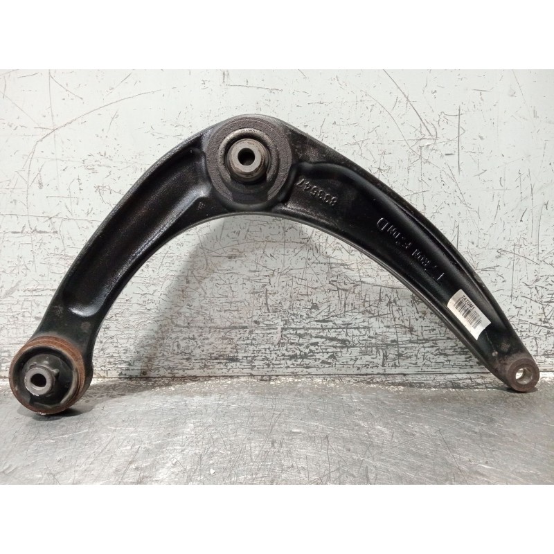 Recambio de brazo suspension inferior delantero derecho para citroën c4 ii (nc_) 1.6 hdi 90 referencia OEM IAM 833547  