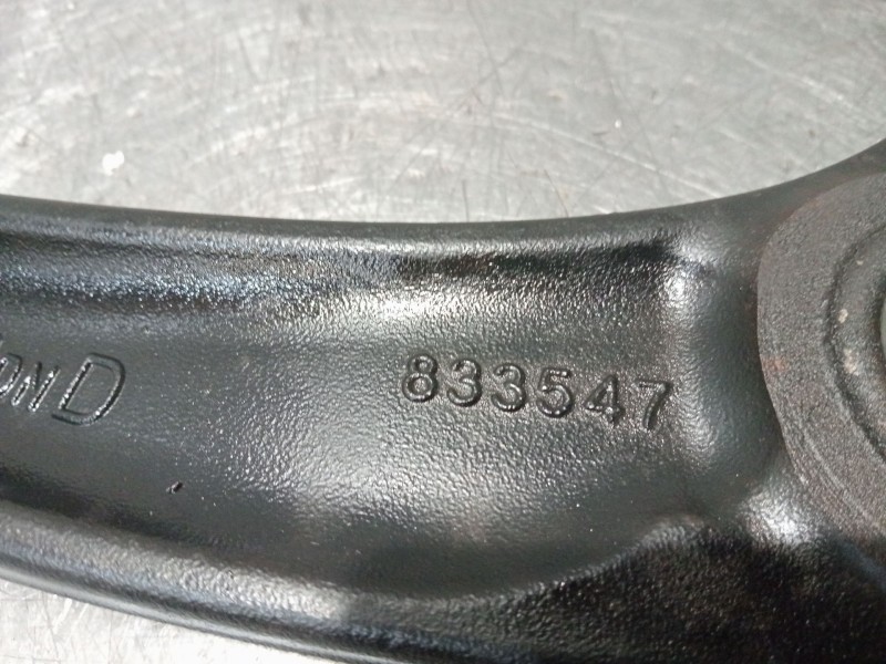 Recambio de brazo suspension inferior delantero derecho para citroën c4 ii (nc_) 1.6 hdi 90 referencia OEM IAM 833547  