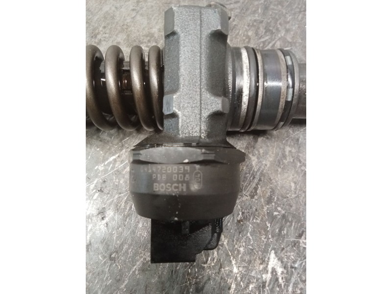 Recambio de inyector para seat toledo ii (1m2) 1.9 tdi referencia OEM IAM 0414720039 038130073AL BOSCH