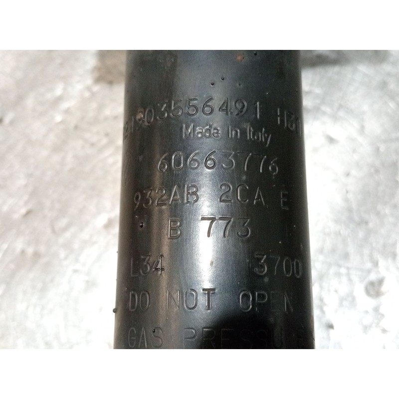Recambio de amortiguador trasero derecho para alfa romeo 156 (932_) 1.9 jtd (932.a2b00, 932.a2c00) referencia OEM IAM 60663776  