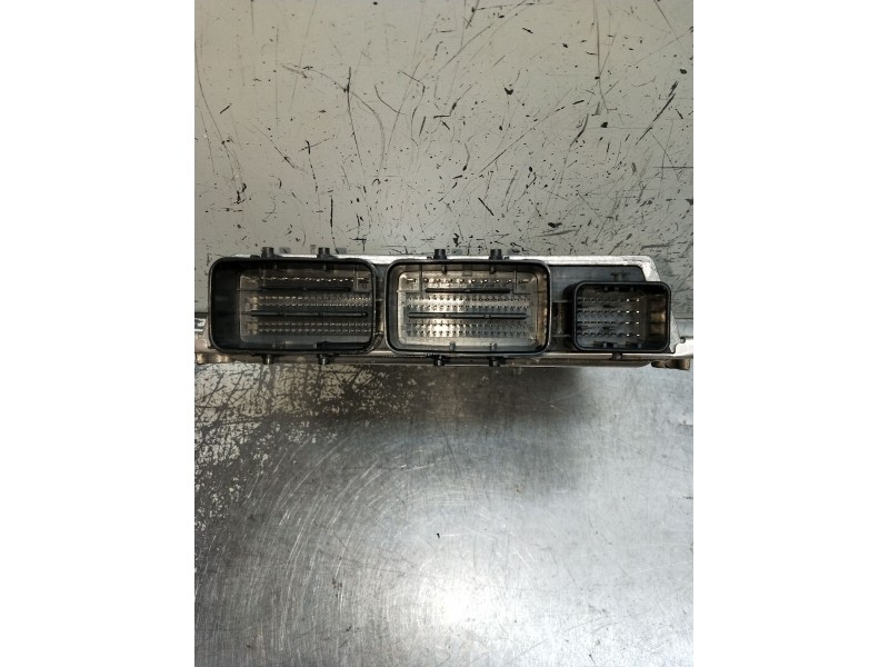 Recambio de centralita motor uce para renault master iii furgoneta (fv) 2.3 dci 110 fwd (fv0r, fv0w) referencia OEM IAM 23710775