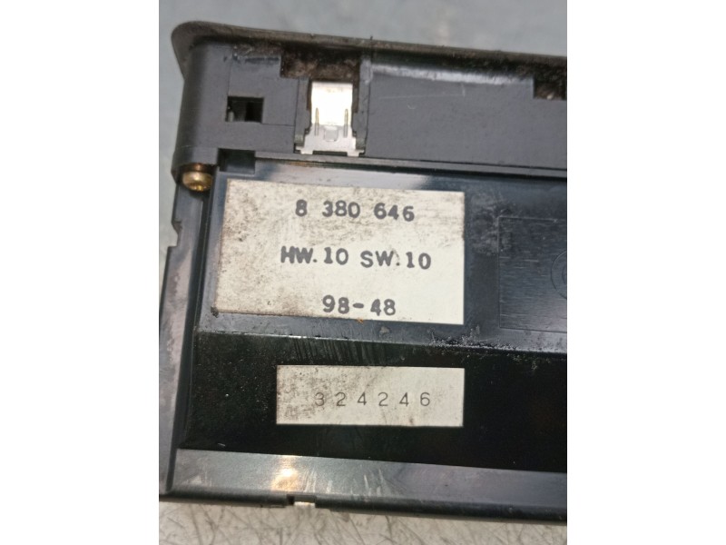 Recambio de mando elevalunas delantero izquierdo para bmw 5 (e39) 530 d referencia OEM IAM 8380646  