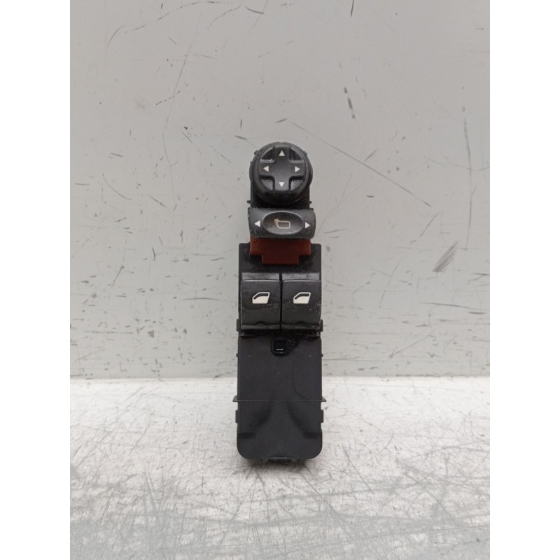 Recambio de mando elevalunas delantero izquierdo para citroën c4 ii (nc_) 1.6 hdi 90 referencia OEM IAM 96657055zd 5P 0553017038