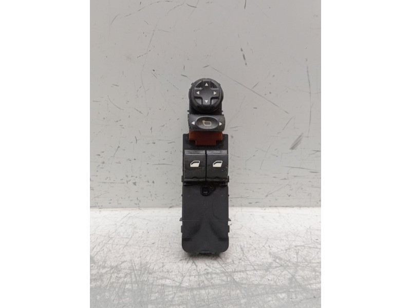 Recambio de mando elevalunas delantero izquierdo para citroën c4 ii (nc_) 1.6 hdi 90 referencia OEM IAM 96657055zd 5P 0553017038