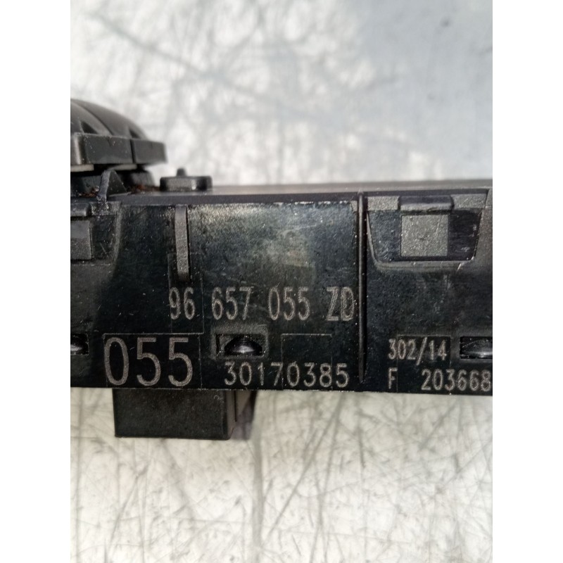 Recambio de mando elevalunas delantero izquierdo para citroën c4 ii (nc_) 1.6 hdi 90 referencia OEM IAM 96657055zd 5P 0553017038