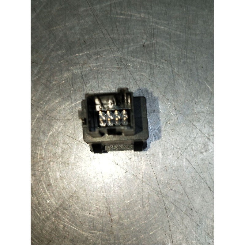 Recambio de mando multifuncion para iveco daily vi caja/chasis 33s16, 35s16, 35c16, 40c16, 50c16 referencia OEM IAM 5801527940  