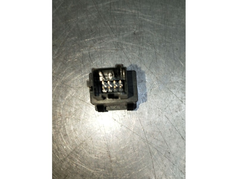 Recambio de mando multifuncion para iveco daily vi caja/chasis 33s16, 35s16, 35c16, 40c16, 50c16 referencia OEM IAM 5801527940  