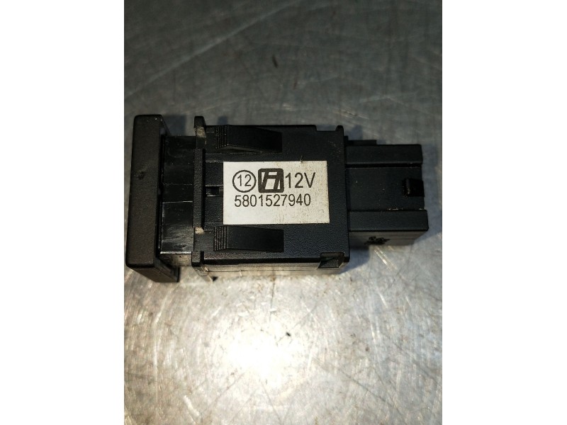 Recambio de mando multifuncion para iveco daily vi caja/chasis 33s16, 35s16, 35c16, 40c16, 50c16 referencia OEM IAM 5801527940  