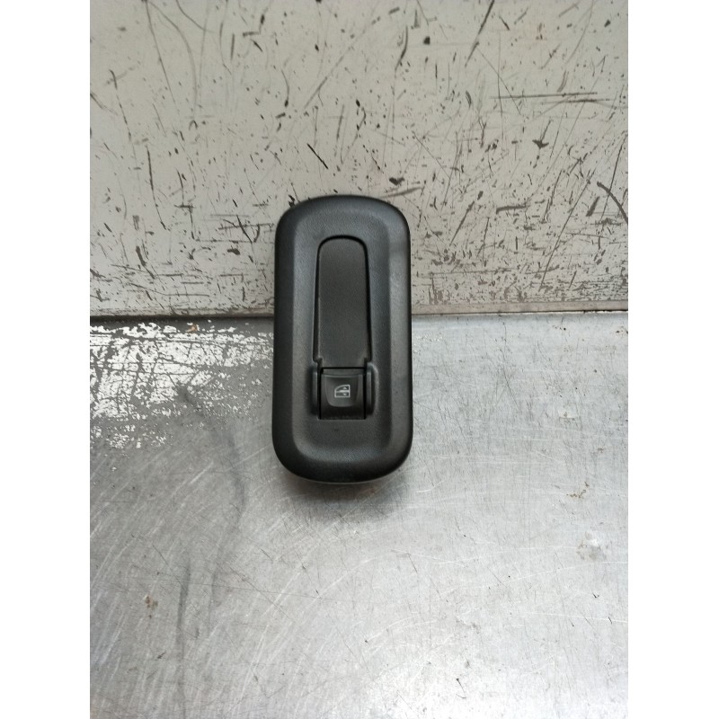 Recambio de mando elevalunas delantero derecho para renault master iii furgoneta (fv) 2.3 dci 110 fwd (fv0r, fv0w) referencia OE