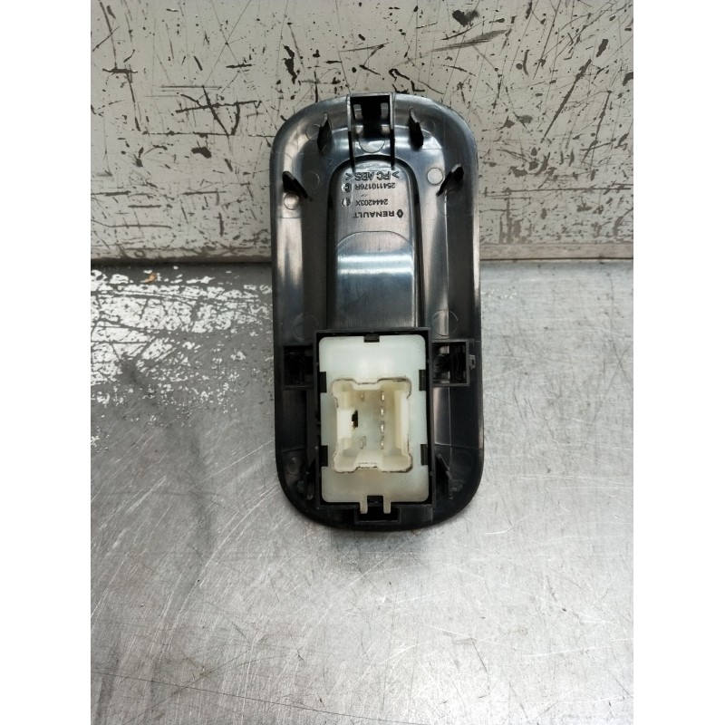 Recambio de mando elevalunas delantero derecho para renault master iii furgoneta (fv) 2.3 dci 110 fwd (fv0r, fv0w) referencia OE