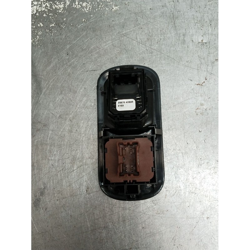 Recambio de mando elevalunas delantero izquierdo para renault master iii furgoneta (fv) 2.3 dci 110 fwd (fv0r, fv0w) referencia 
