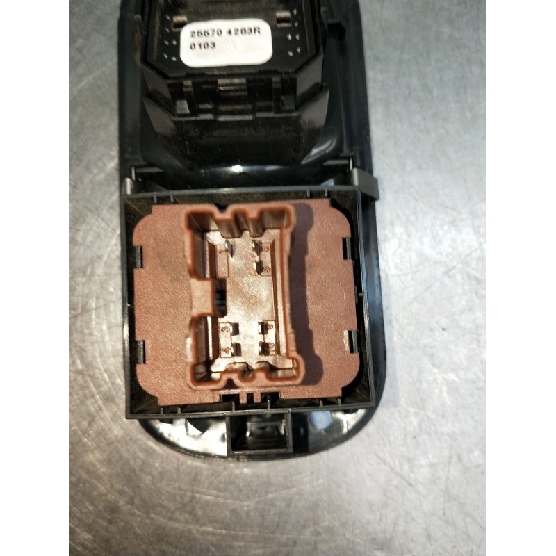 Recambio de mando elevalunas delantero izquierdo para renault master iii furgoneta (fv) 2.3 dci 110 fwd (fv0r, fv0w) referencia 