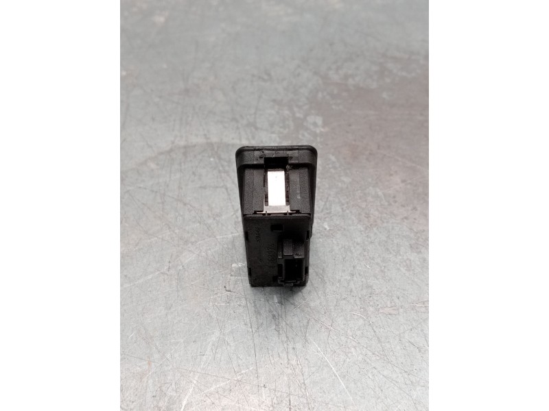 Recambio de mando elevalunas delantero derecho para bmw 5 (e39) 530 d referencia OEM IAM 8368974  