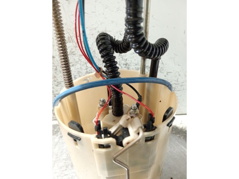 Recambio de bomba combustible para alfa romeo 156 (932_) 1.9 jtd (932.a2b00, 932.a2c00) referencia OEM IAM 60667034 0580303012 