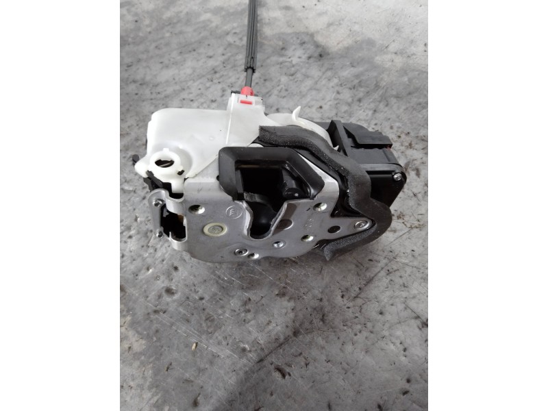 Recambio de motor cierre centralizado delantero derecho para opel zafira tourer excellence referencia OEM IAM   