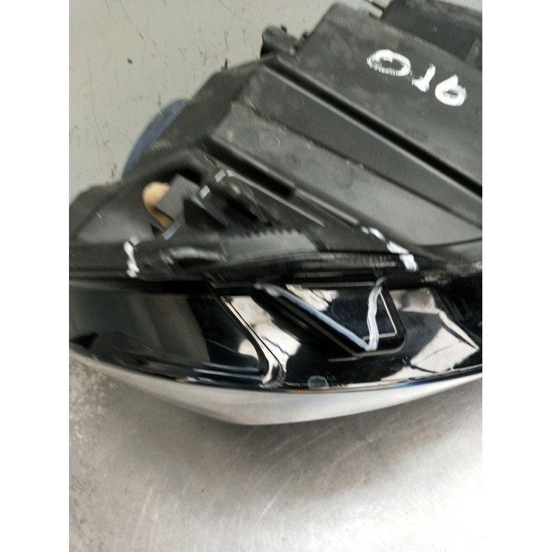 Recambio de faro izquierdo para renault master iii furgoneta (fv) 2.3 dci 110 fwd (fv0r, fv0w) referencia OEM IAM 260607867R 002