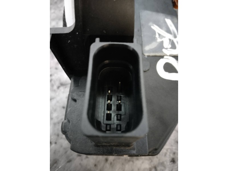 Recambio de motor cierre centralizado delantero derecho para opel zafira tourer excellence referencia OEM IAM   