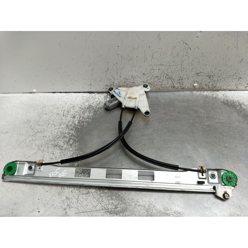 Recambio de elevalunas delantero derecho para renault master iii furgoneta (fv) 2.3 dci 110 fwd (fv0r, fv0w) referencia OEM IAM 