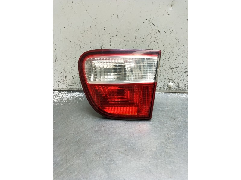 Recambio de piloto trasero derecho interior para seat leon (1m1) 1.9 tdi referencia OEM IAM 1M6945092B  