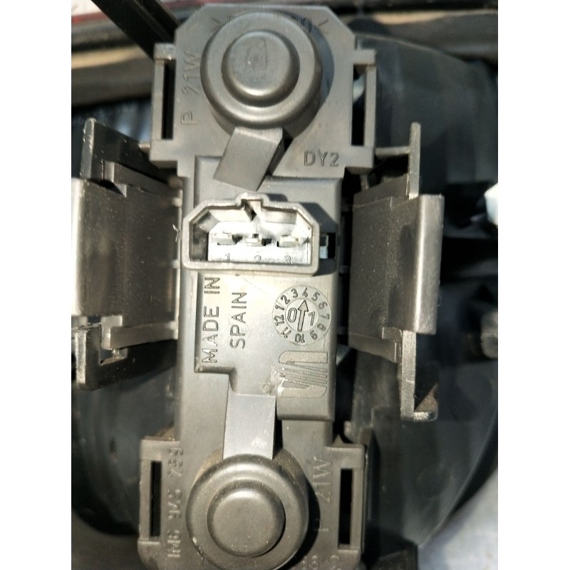 Recambio de piloto trasero derecho interior para seat leon (1m1) 1.9 tdi referencia OEM IAM 1M6945092B  