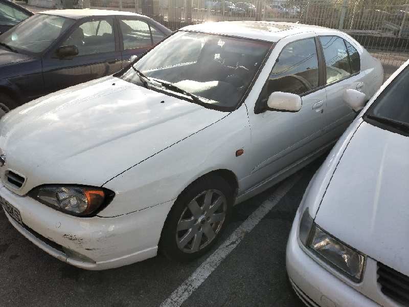 nissan primera berlina (p11) del año 2001