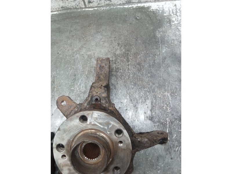 Recambio de mangueta delantera izquierda para renault espace iv (jk0/1_) 2.0 dci (jk02, jk03) referencia OEM IAM   