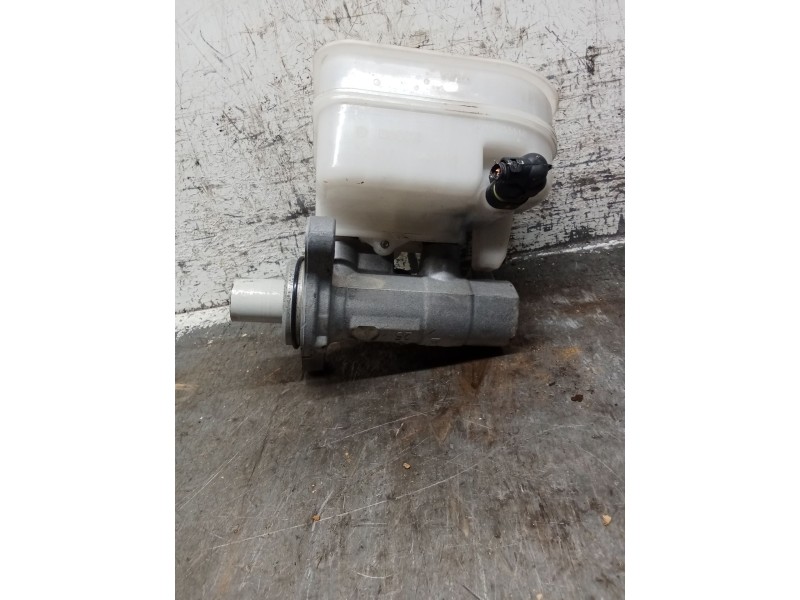 Recambio de bomba freno para iveco daily vi caja/chasis 33s16, 35s16, 35c16, 40c16, 50c16 referencia OEM IAM   