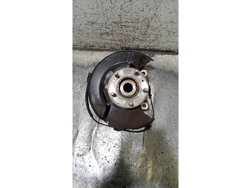 Recambio de mangueta delantera derecha para opel zafira tourer selective referencia OEM IAM   