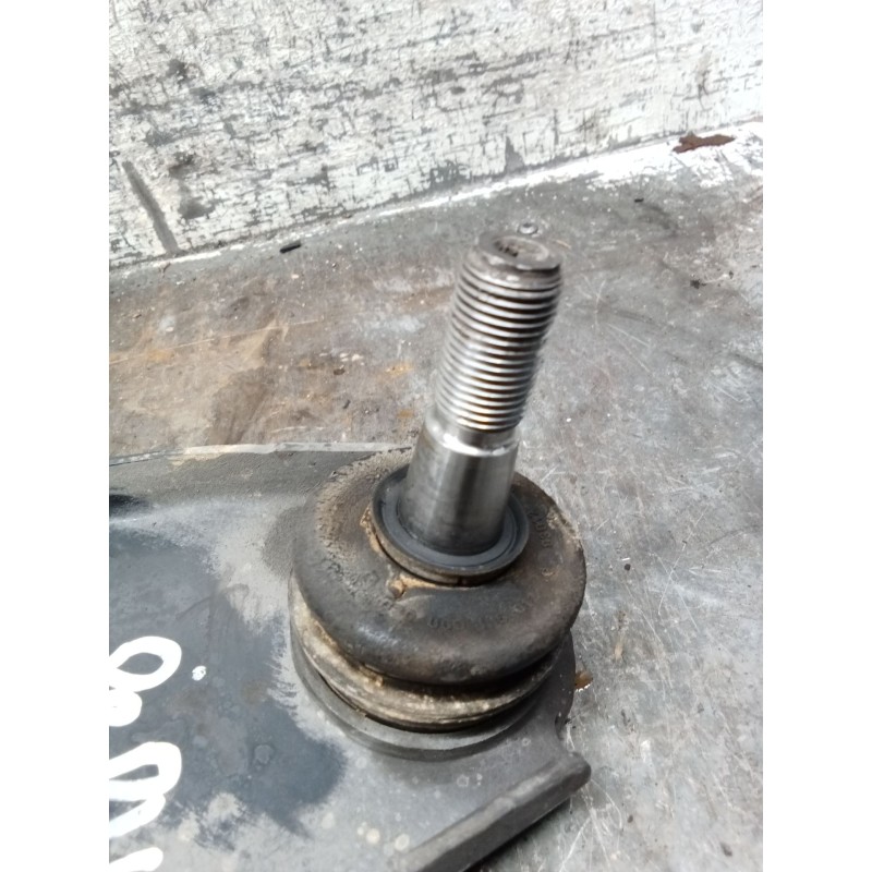 Recambio de brazo suspension superior delantero izquierdo para iveco daily vi caja/chasis 33s16, 35s16, 35c16, 40c16, 50c16 refe