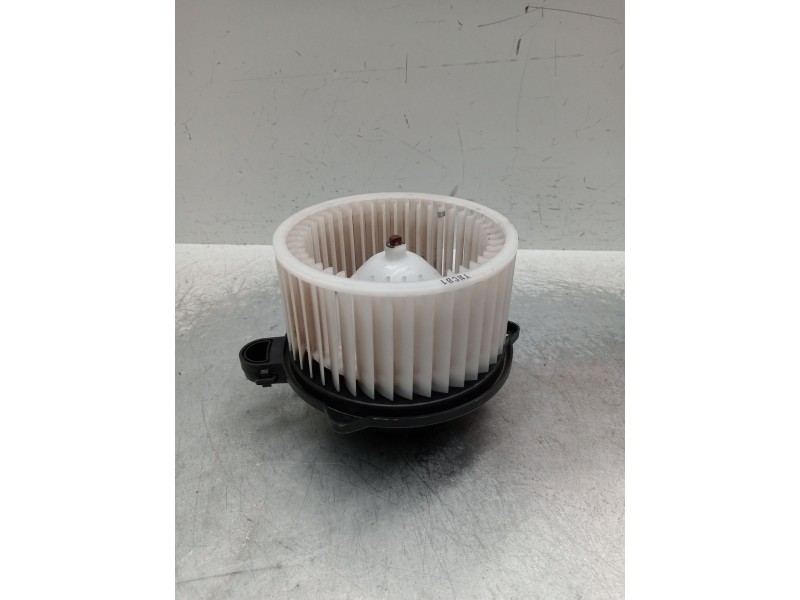 Recambio de motor calefaccion para kia carens ( ) referencia OEM IAM 97113a4000b6077  