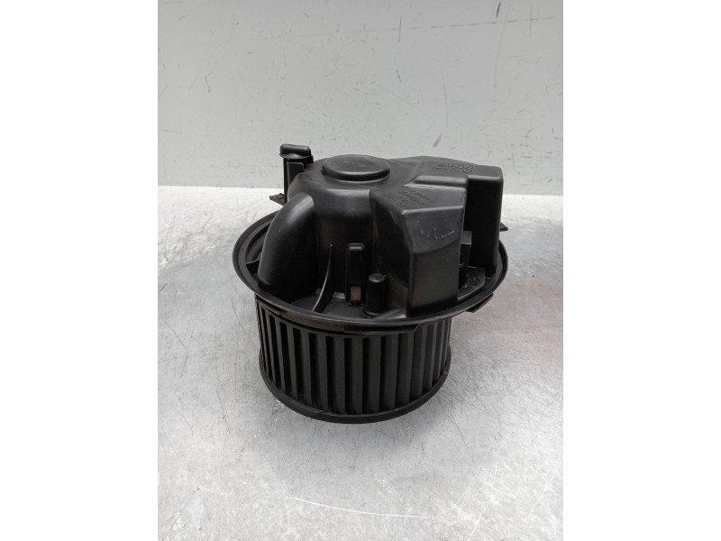 Recambio de motor calefaccion para skoda octavia ii (1z3) 1.9 tdi referencia OEM IAM   