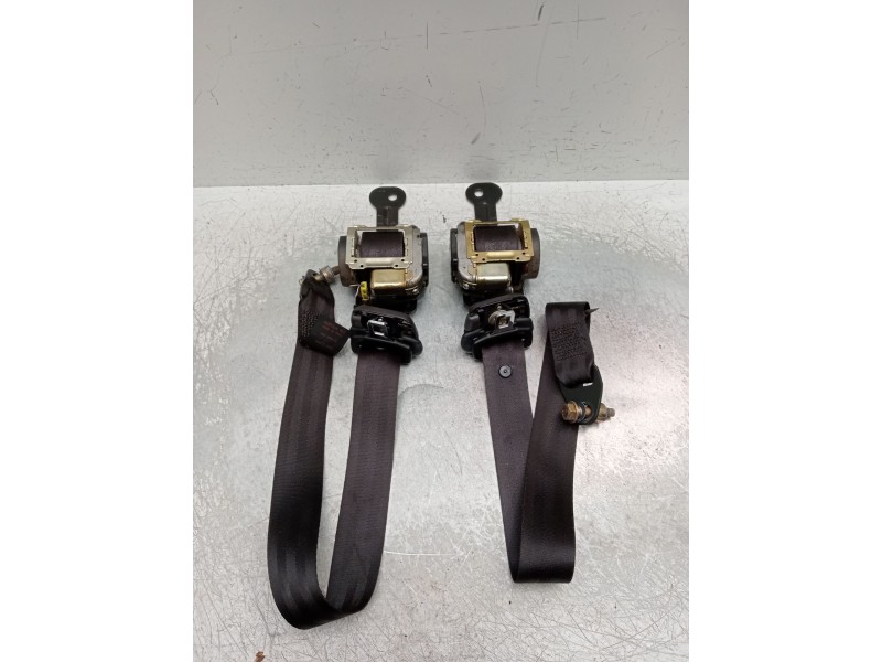 Recambio de juego cinturones delantero para nissan micra ii (k11) 1.0 i 16v referencia OEM IAM  5P 