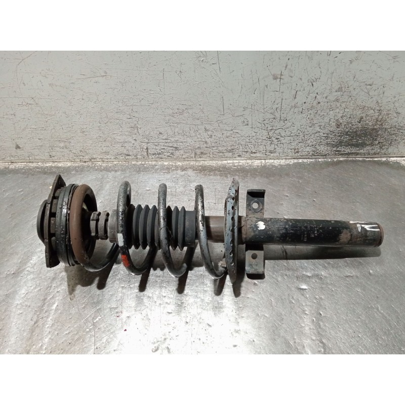 Recambio de amortiguador delantero izquierdo para renault megane ii sedán (lm0/1_) 1.5 dci (lm0f, lm0t, lm2b) referencia OEM IAM